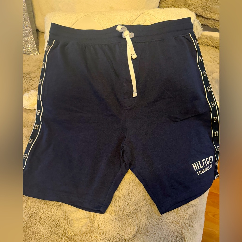 NWT - TOMMY HILFIGER XL MENS COTTON DRAWSTRING SHORTS